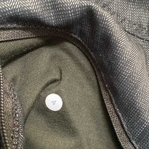 Lululemon Apres Run Anorak soft shell jacket parka - Picture 15 of 16